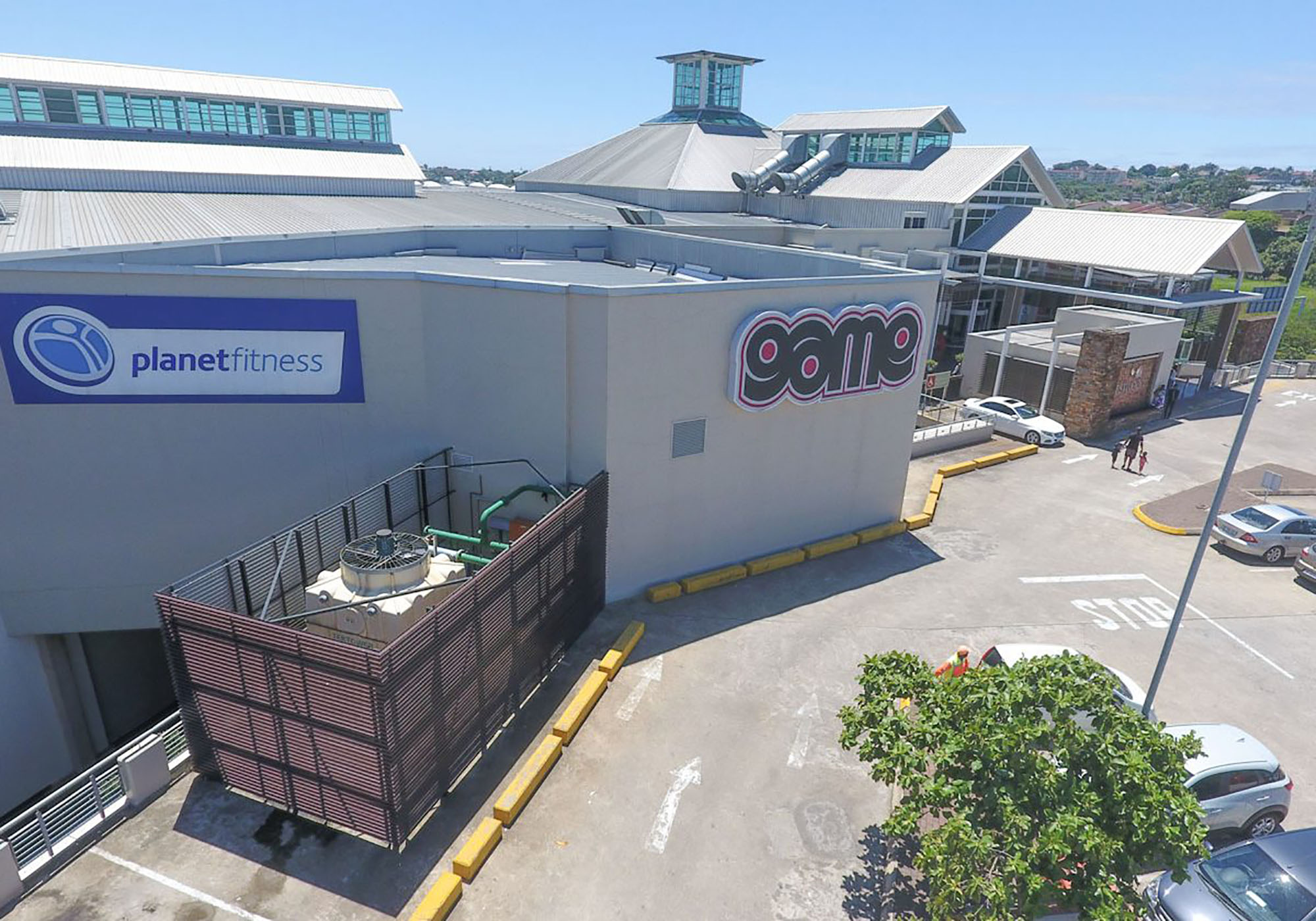Alterations and additions on existing mall, as well as multiple tenant relocations and installations.